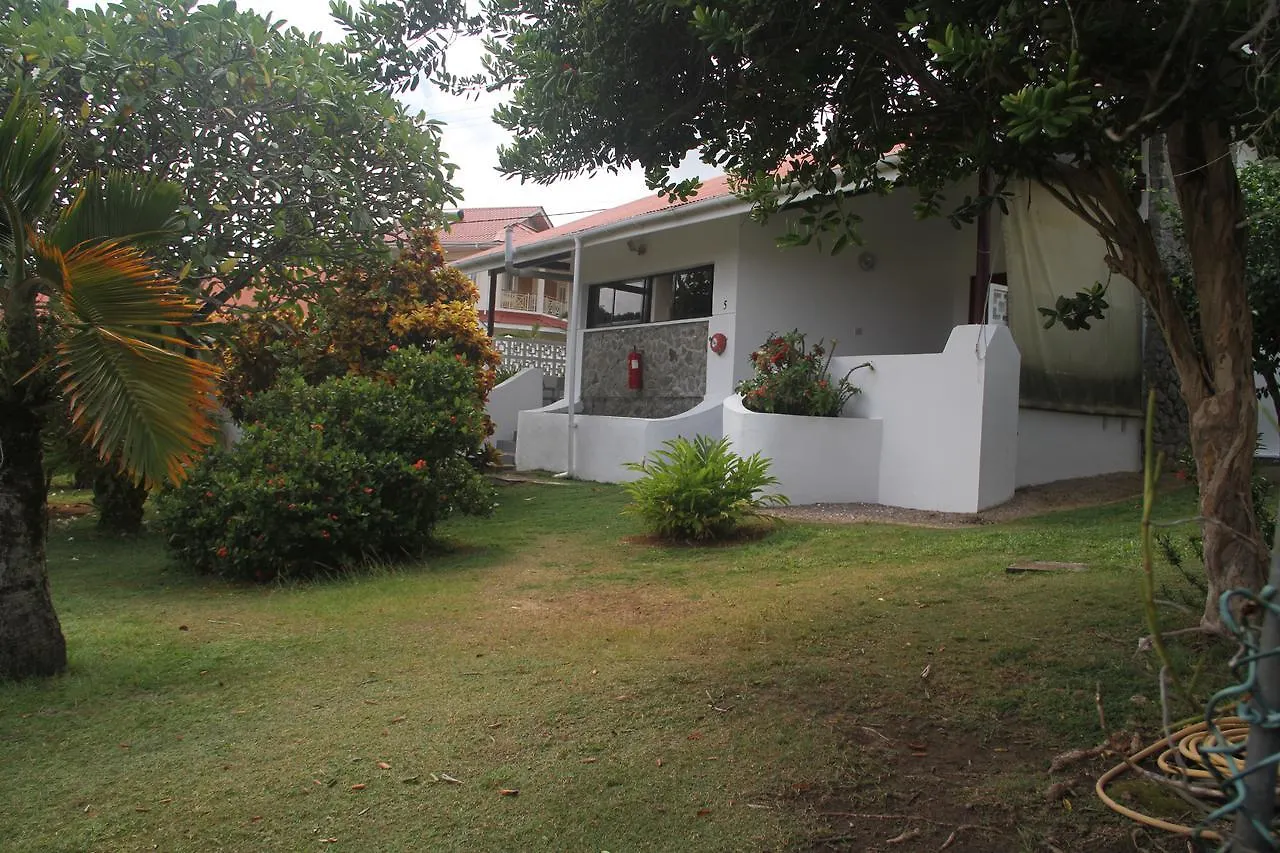 Bed & Breakfast Daniella'S Bungalows Bel Ombre