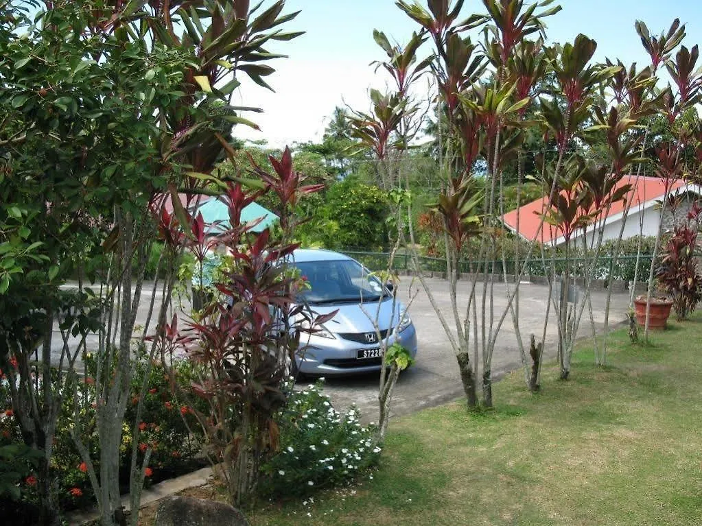 Daniella'S Bungalows Bel Ombre 2*,  Seychelles